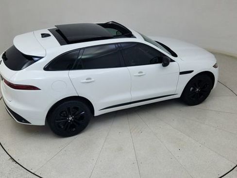 Used 2025 Jaguar F-PACE R-Dynamic S image 82