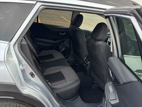 Used 2024 Subaru Outback Premium image 15
