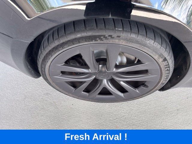 Used 2022 Tesla Model S Plaid AWD/4WD image 22