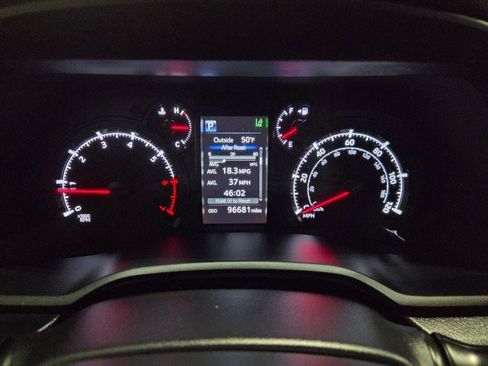 Used 2022 Toyota 4Runner SR5 Premium image 37