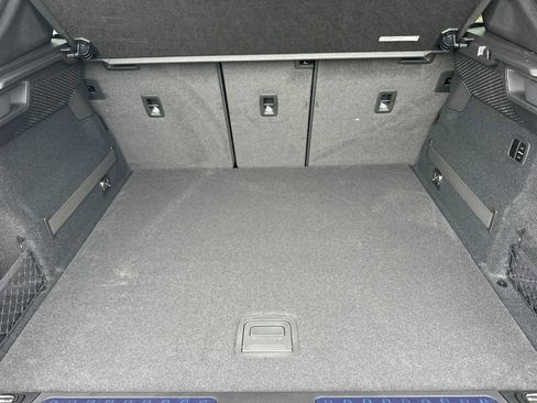 New 2025 Porsche Macan 4S Electric image 16