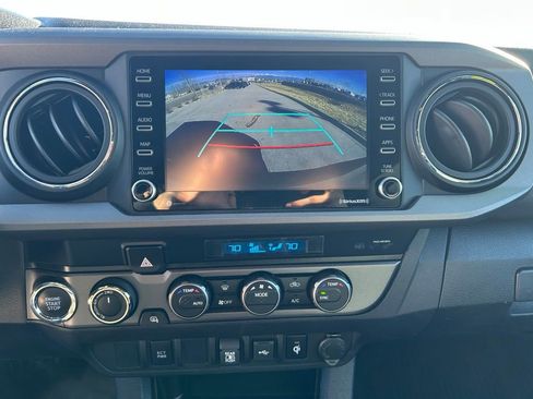 Used 2023 Toyota Tacoma TRD Off-Road image 21