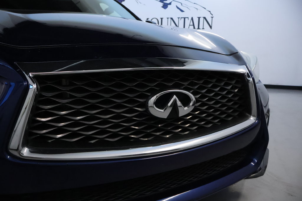 Used 2018 INFINITI Q50 Sport AWD/4WD image 10
