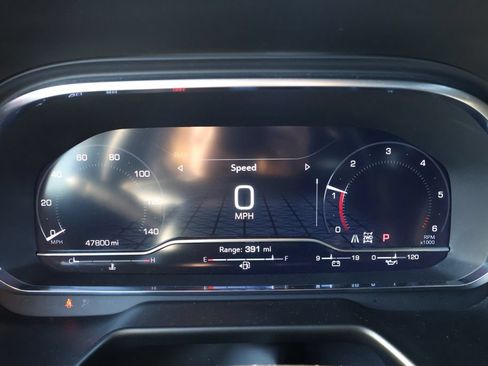 Used 2023 GMC Yukon XL AT4 w/ LPO, Floor Liner Package AWD/4WD image 19