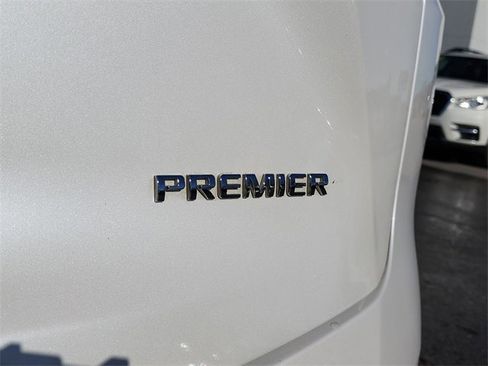 Used 2022 Chevrolet Blazer Premier w/ Enhanced Convenience Package image 5