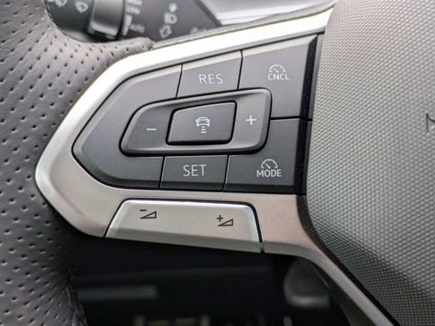 New 2026 Volkswagen Tiguan SE R-Line FWD image 26