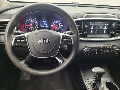 Used 2019 Kia Sorento FWD image 22
