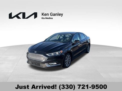 Used 2017 Ford Fusion SE w/ Fusion SE Technology Package image 1