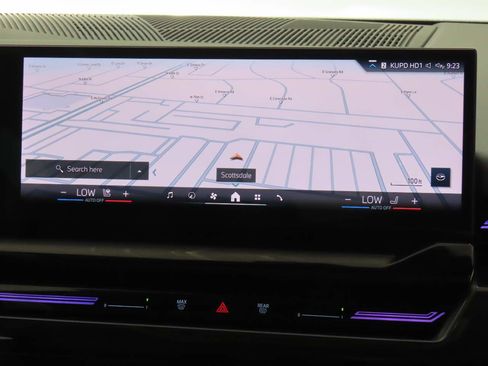 Used 2024 BMW 530i xDrive 530i xDrive image 9