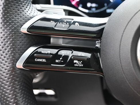 Used 2023 Mercedes-Benz C 300 Sedan image 13