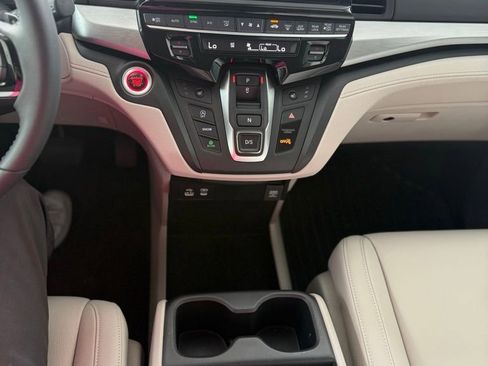 Used 2026 Honda Odyssey EX-L image 26