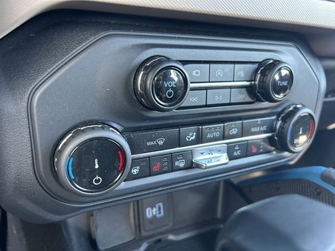 Used 2022 Ford Bronco Wildtrak image 25