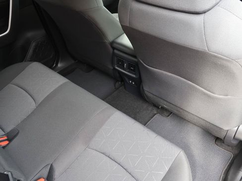 Used 2021 Toyota RAV4 XLE FWD image 20