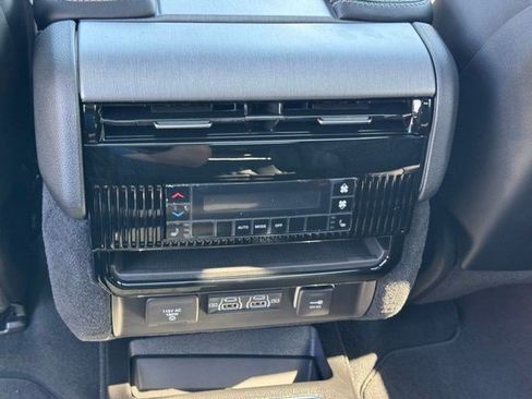 New 2026 Jeep Grand Wagoneer L Limited AWD/4WD image 34