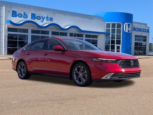 Certified 2024 Honda Accord EX image 7