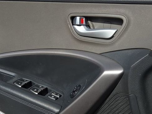 Used 2016 Hyundai Santa Fe Sport image 22