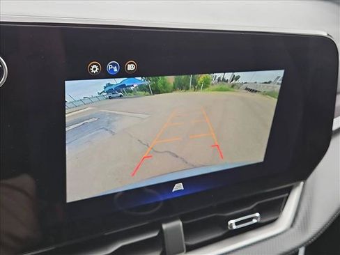 Used 2025 Chevrolet Equinox LT FWD image 14