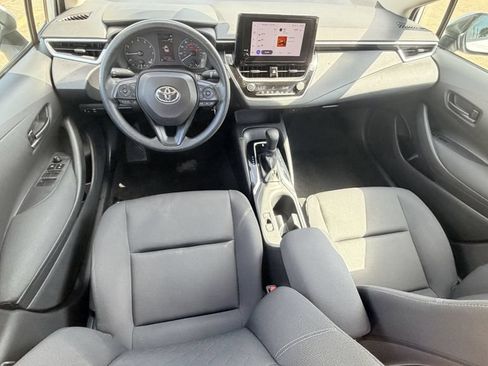 Used 2024 Toyota Corolla LE FWD image 13