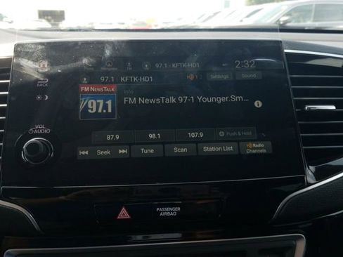 Used 2020 Honda Pilot Touring image 17