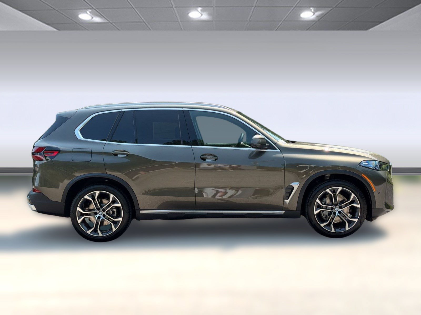 Used 2026 BMW X5 xDrive40i AWD/4WD image 8