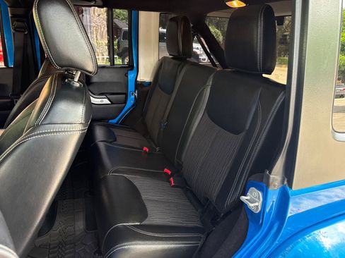 Used 2014 Jeep Wrangler Unlimited Sport AWD/4WD image 40