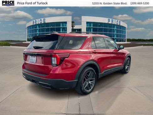 Used 2026 Ford Explorer ST-Line w/ ST-Line Street Pack RWD image 5