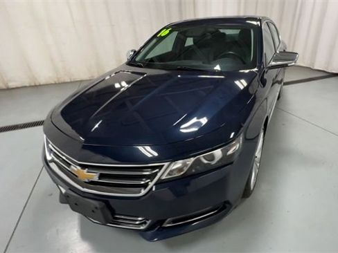 Used 2016 Chevrolet Impala LTZ w/ Enhanced Convenience Package image 3