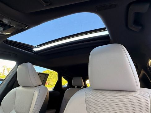 Certified 2023 Lexus RX 350 Premium Plus image 17