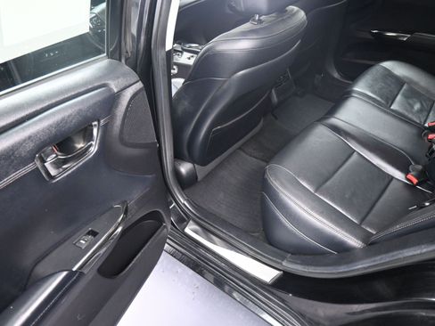 Used 2016 Toyota Avalon XLE Premium image 18