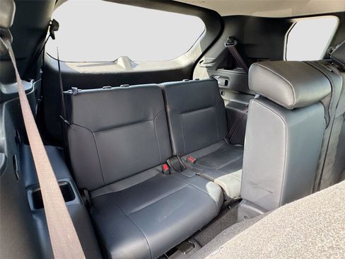 Used 2025 Mitsubishi Outlander SE image 25