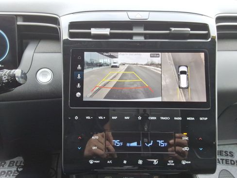 Used 2023 Hyundai Tucson Limited image 16