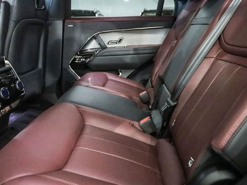 Used 2025 Land Rover Range Rover Sport Dynamic SE AWD/4WD image 19