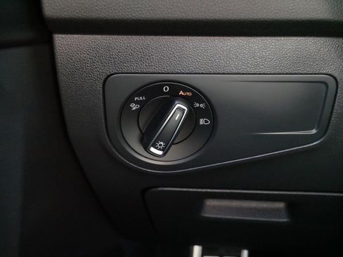 Used 2024 Volkswagen Tiguan SEL R-Line w/ MDO Package, Two-Row AWD/4WD image 26