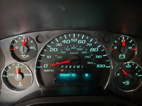 Used 2016 Chevrolet Express 2500 RWD image 16
