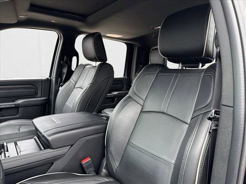 Used 2024 RAM 2500 Limited image 9