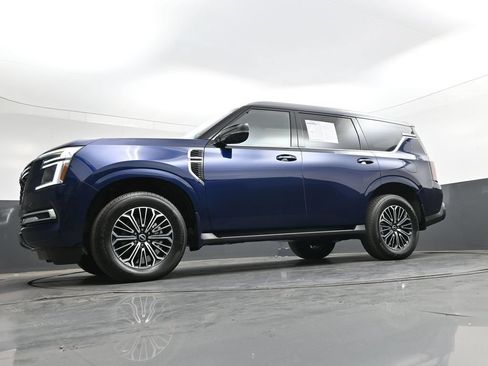 Used 2025 Nissan Armada SL AWD/4WD image 49
