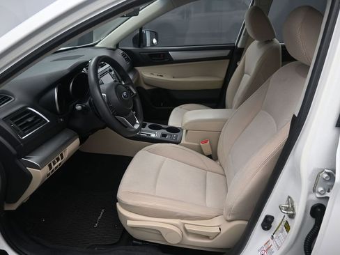 Used 2019 Subaru Outback 2.5i image 16