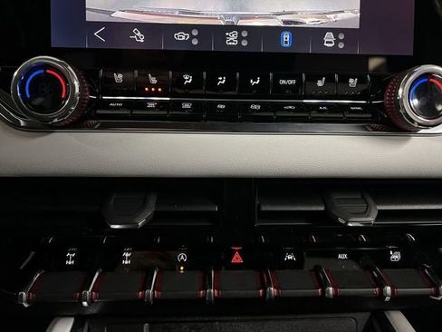 New 2026 GMC Canyon AT4X image 18