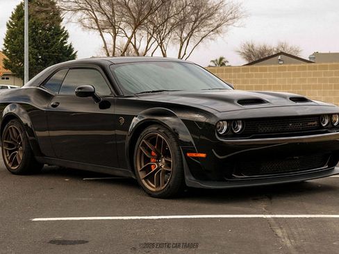 Used 2021 Dodge Challenger SRT Hellcat image 12