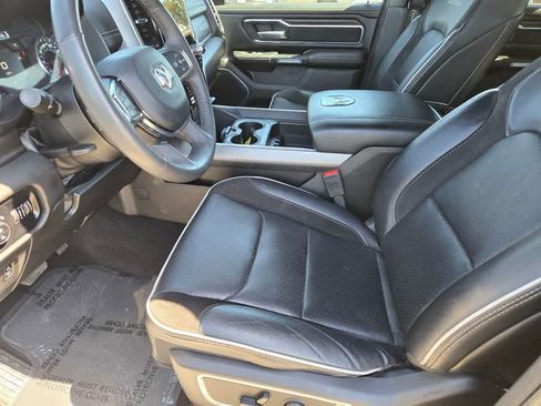Used 2025 RAM 1500 Laramie AWD/4WD image 17