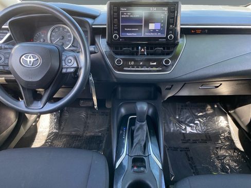 Used 2022 Toyota Corolla LE FWD image 11