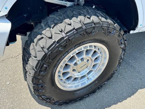 Used 2025 Ford Bronco 4-Door AWD/4WD image 41