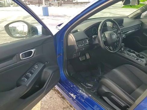 Used 2023 Honda Civic Sport image 13