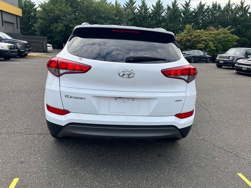 Used 2017 Hyundai Tucson SE w/ SE Popular Package 02 AWD/4WD image 6