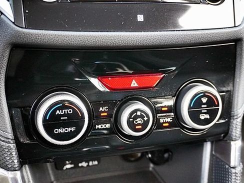 Used 2019 Subaru Forester Touring AWD/4WD image 30