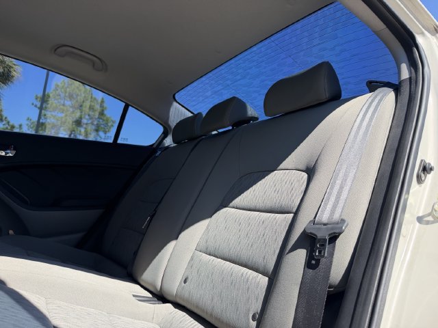 Used 2015 Kia Forte LX FWD image 24