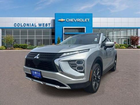 Used 2024 Mitsubishi Eclipse Cross SE AWD/4WD image 2