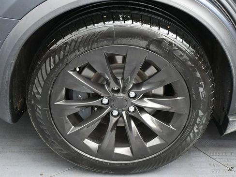 Used 2020 Tesla Model X Long Range image 37