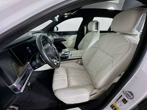 Certified 2023 BMW 760i xDrive w/ Parking Assistance Package image 22