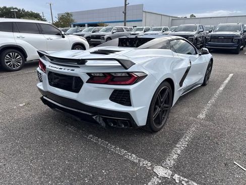 Used 2024 Chevrolet Corvette Stingray Premium Conv w/ Z51 Performance Package RWD image 2
